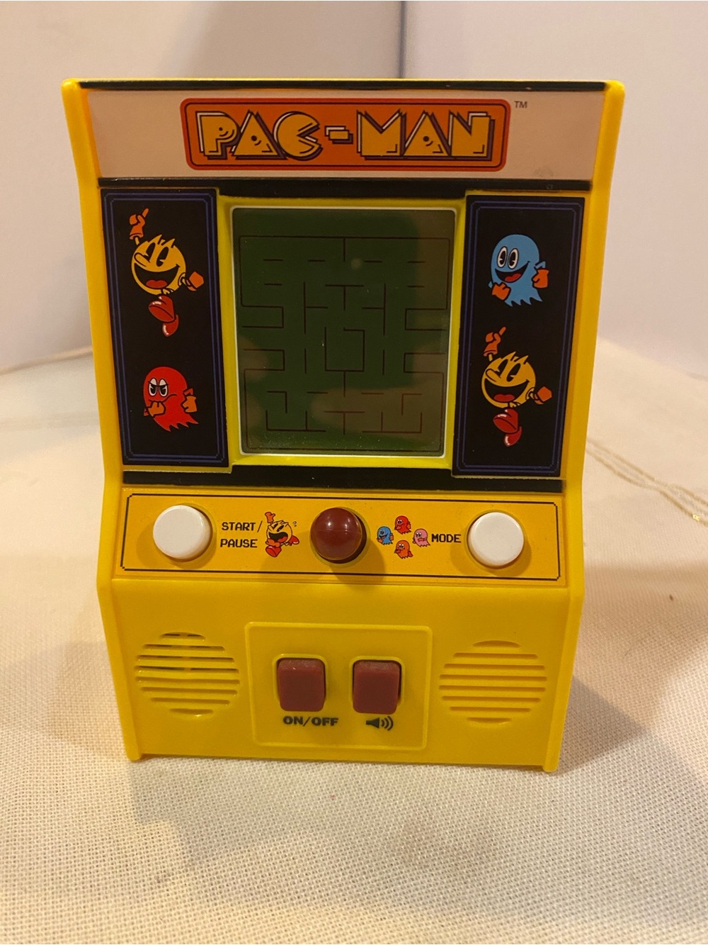 Bandai Namco PACMAN Retro Mini Arcade Handheld Game Classic Tested